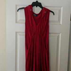 Great,sleeveless dress to wear alone or w/leggings